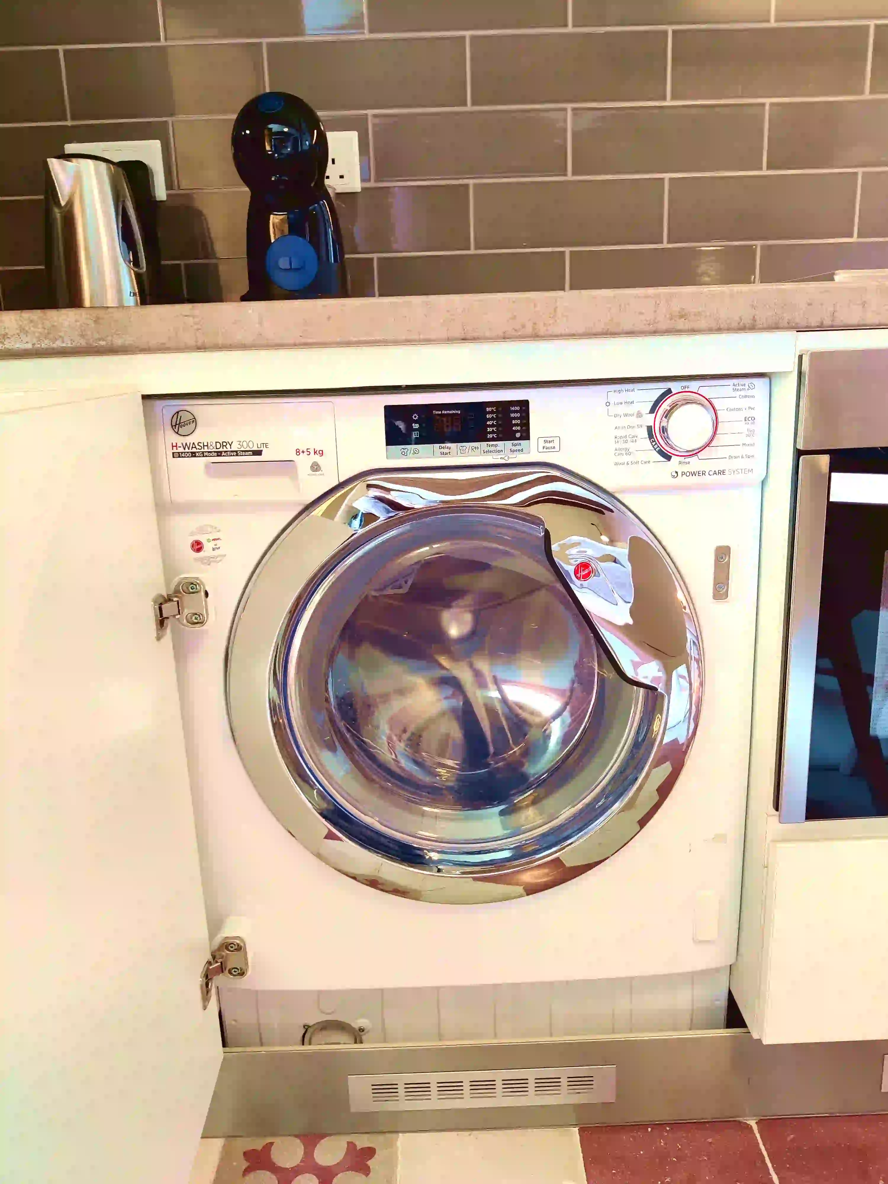 Washer dryer
