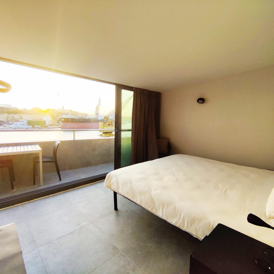 Bedroom and Balcony overlooking Harbour